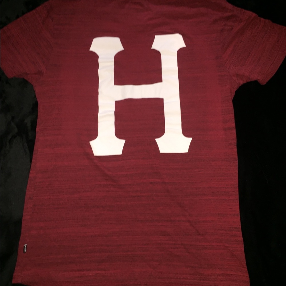 Red Huff T-shirt - Picture 2 of 2
